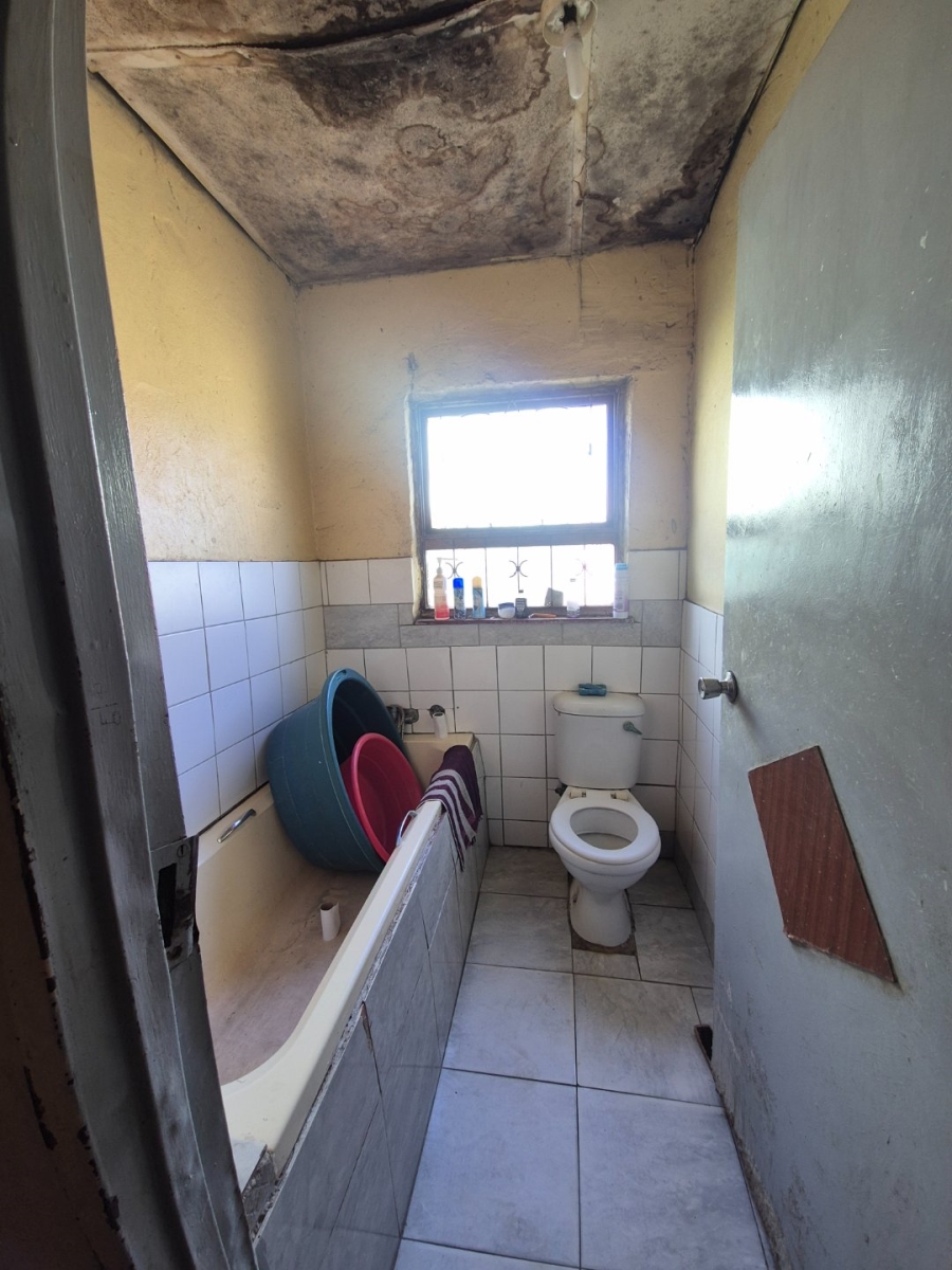 2 Bedroom Property for Sale in Kwazakhele Eastern Cape